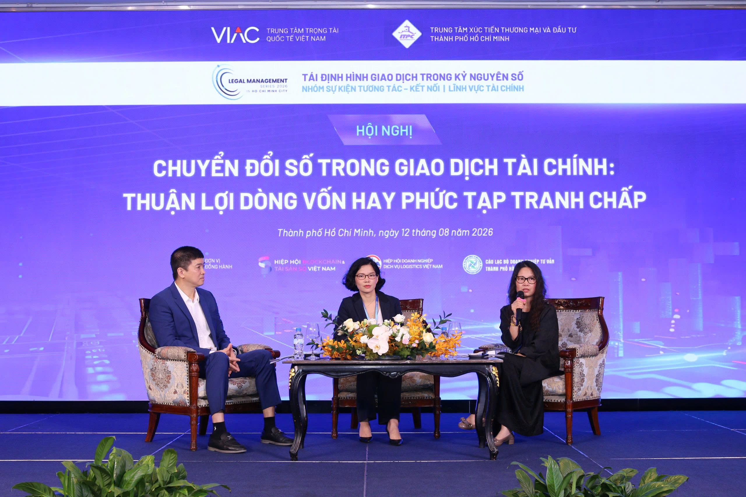 ông nghệ đang dần làm thay đổi cấu trúc giao dịch, phương thức quản lý khoản vay, mối quan hệ của các chủ thể ông nghệ đang dần làm thay đổi cấu trúc giao dịch, phương thức quản lý khoản vay, mối quan hệ của các chủ thể