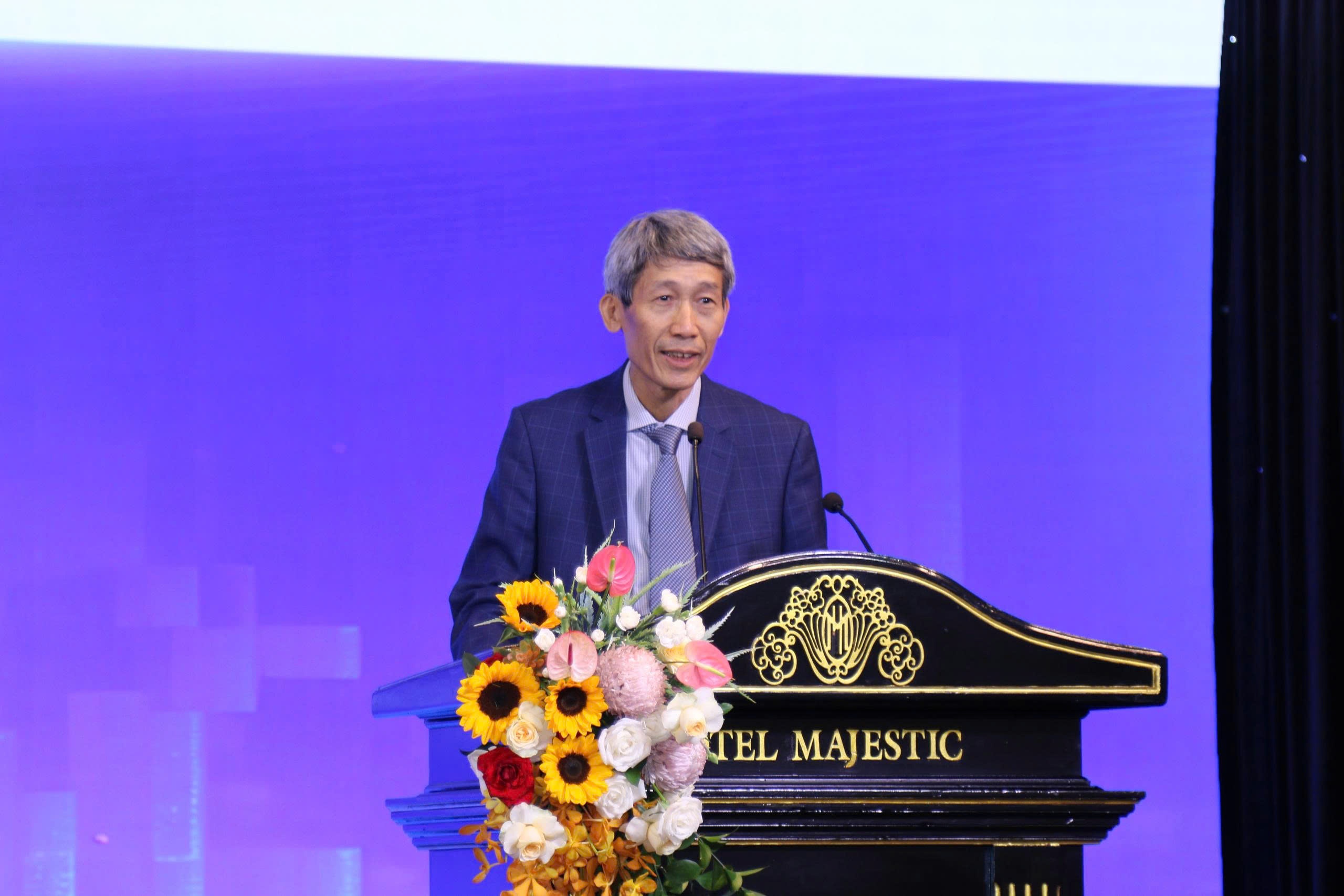PGS.TS. Phạm Duy Nghĩa – Phó Chủ tịch Trung tâm Trọng tài Quốc tế Việt Nam (VIAC) PGS.TS. Phạm Duy Nghĩa – Phó Chủ tịch Trung tâm Trọng tài Quốc tế Việt Nam (VIAC)