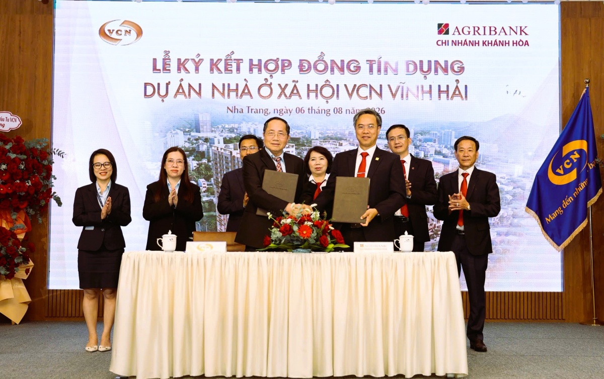 Agribank Chi nhánh Khánh Hòa và Công ty Cổ phần Đầu tư VCN ký kết hợp đồng tín dụng tài trợ đầu tư Dự án Nhà ở xã hội VCN Vĩnh Hải (phường Bắc Nha Trang). Agribank Chi nhánh Khánh Hòa và Công ty Cổ phần Đầu tư VCN ký kết hợp đồng tín dụng tài trợ đầu tư Dự án Nhà ở xã hội VCN Vĩnh Hải (phường Bắc Nha Trang).
