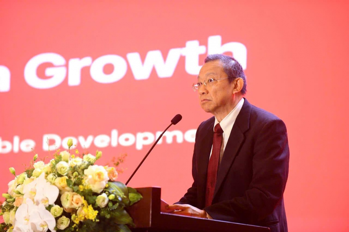 Ông Larry Lee - Phó Tổng Giám đốc phụ trách Tài sản Chiến lược và Phát triển bền vững của SABECO Ông Larry Lee - Phó Tổng Giám đốc phụ trách Tài sản Chiến lược và Phát triển bền vững của SABECO