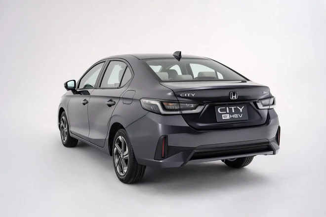 Honda City 2026 lộ diện trong nhà máy ở Việt Nam: Thiết kế mới long lanh hơn hẳn, dễ có màn lớn, phanh điện tử, cạnh tranh Vios Honda City 2026 lộ diện trong nhà máy ở Việt Nam: Thiết kế mới long lanh hơn hẳn, dễ có màn lớn, phanh điện tử, cạnh tranh Vios
