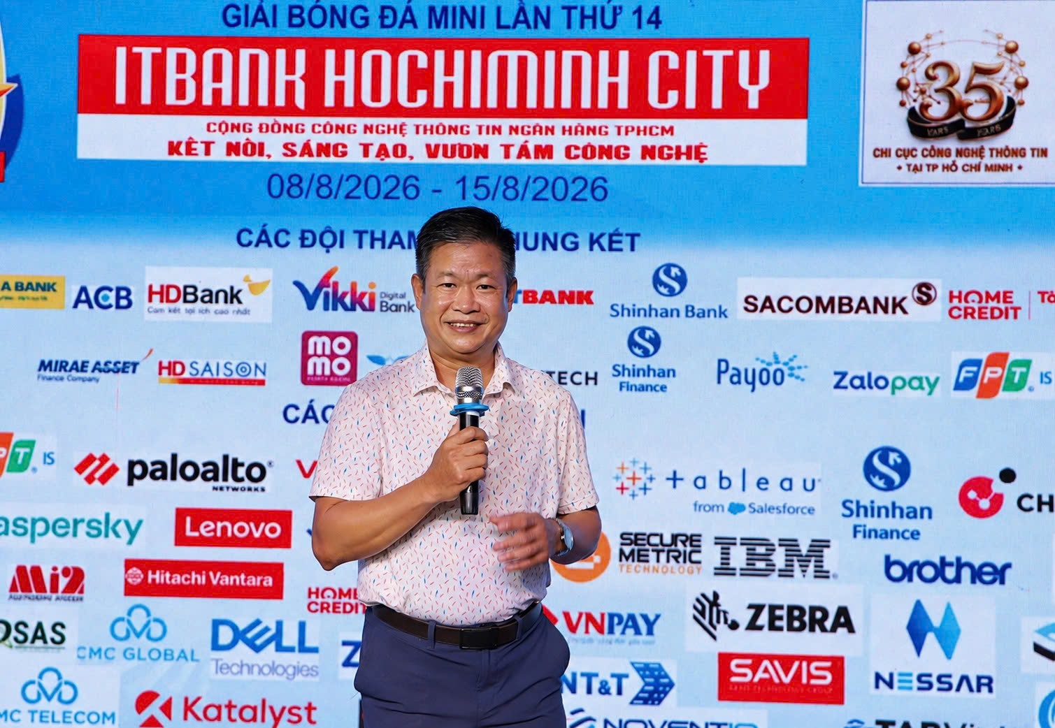 ông Phạm Quốc Trình, Chi cục trưởng Chi cục Công nghệ Thông tin tại TP.HCM ông Phạm Quốc Trình, Chi cục trưởng Chi cục Công nghệ Thông tin tại TP.HCM