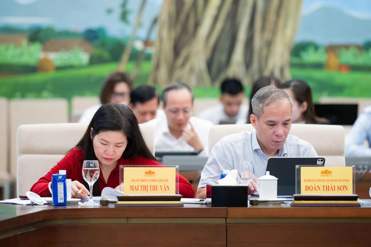 Hoàn thiện đồng bộ khuôn khổ pháp lý về tiền tệ, ngân hàng, ngoại hối và phòng, chống rửa tiền