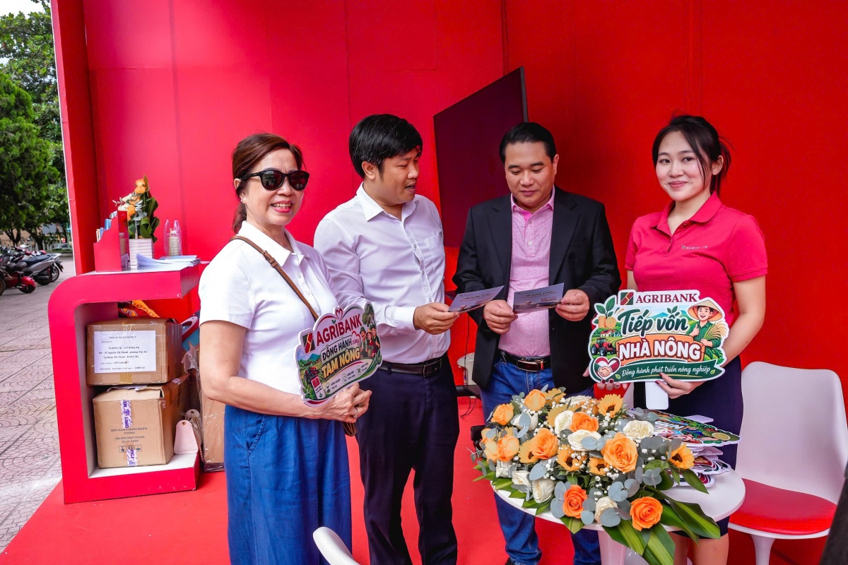 undefined Agribank đồng hành đưa sầu riêng Đắk Lắk vươn xa