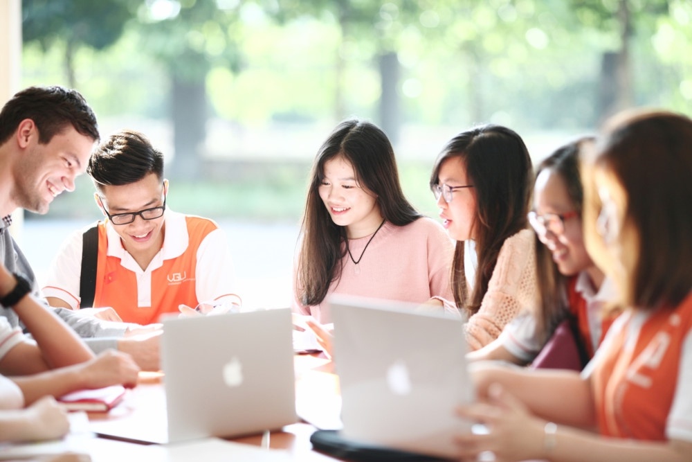 Tuyển sinh 2026: Thí sinh nghiêng về ngành học ‘nhìn thấy cơ hội việc làm' Tuyển sinh 2026: Thí sinh nghiêng về ngành học ‘nhìn thấy cơ hội việc làm'
