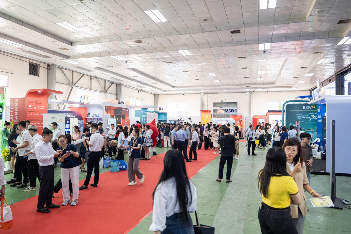 Từ 5 năm bứt phá đến kỷ nguyên ngân hàng thông minh: Chuyển đổi số để phục vụ người dân tốt hơn