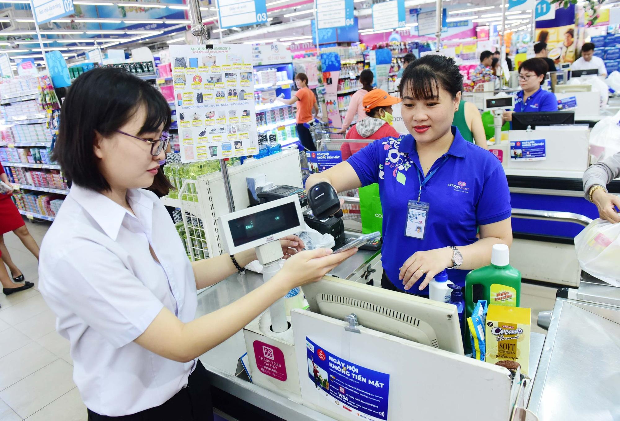 Sức mua dần phục hồi  thanh toán số giúp khách hàng thuận tiện hơn  