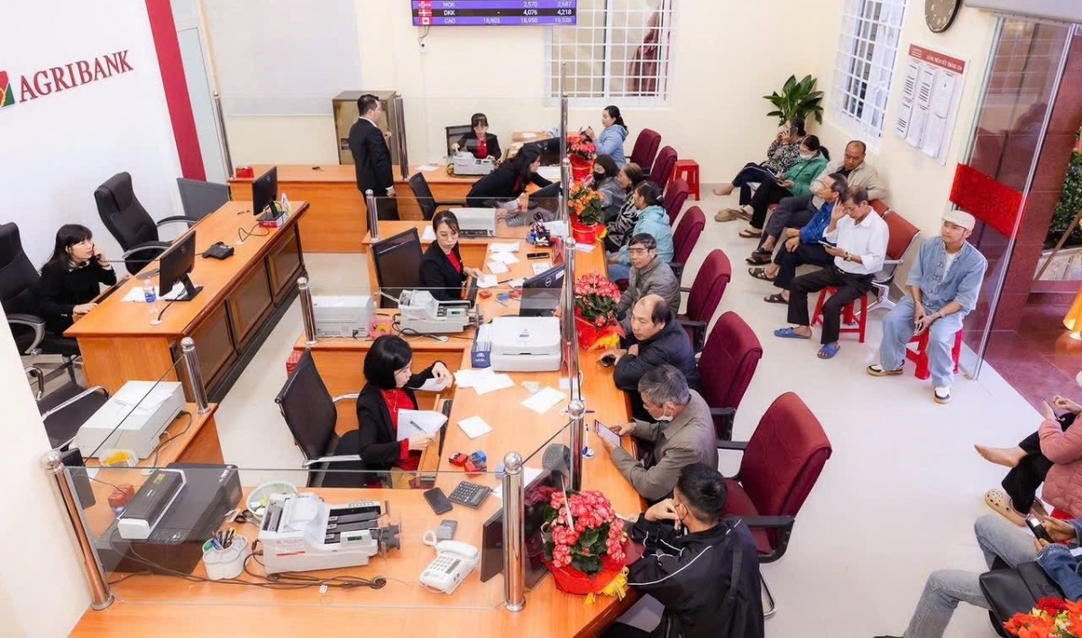 Các TCTD trên địa bàn Lâm Đồng đã và đang triển khai các giải pháp thúc đẩy tín dụng, tăng trưởng dư nợ… Các TCTD trên địa bàn Lâm Đồng đã và đang triển khai các giải pháp thúc đẩy tín dụng, tăng trưởng dư nợ…