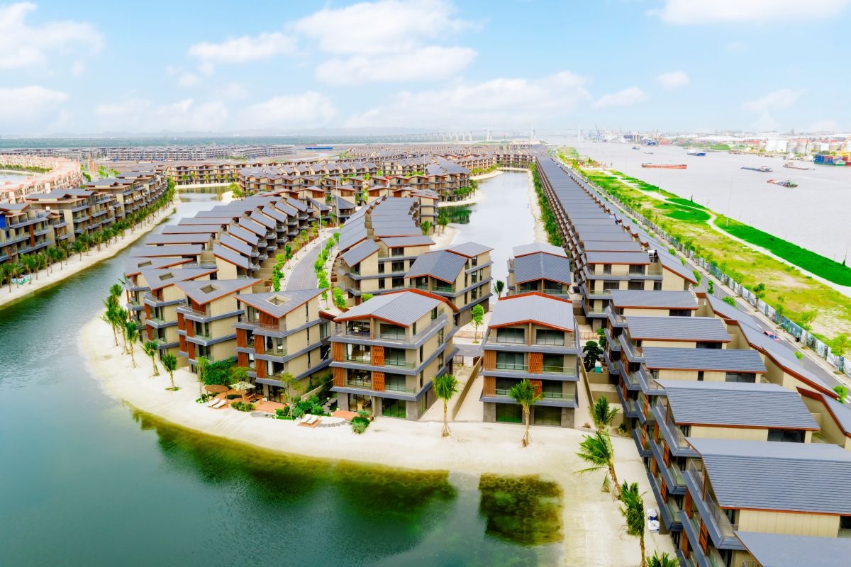 Bộ sưu tập kiến trúc đa phong cách tôn vinh đẳng cấp các chủ nhân Vinhomes Royal Island Bộ sưu tập kiến trúc đa phong cách tôn vinh đẳng cấp các chủ nhân Vinhomes Royal Island