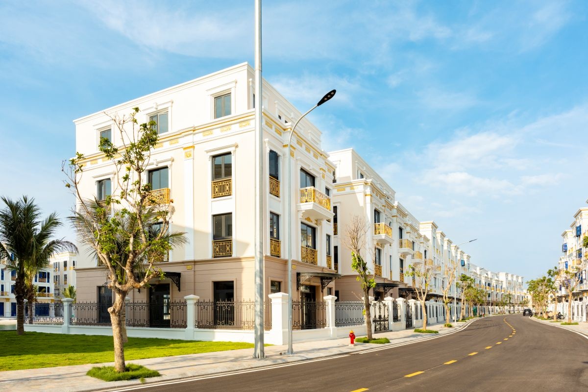 Bộ sưu tập kiến trúc đa phong cách tôn vinh đẳng cấp các chủ nhân Vinhomes Royal Island Bộ sưu tập kiến trúc đa phong cách tôn vinh đẳng cấp các chủ nhân Vinhomes Royal Island