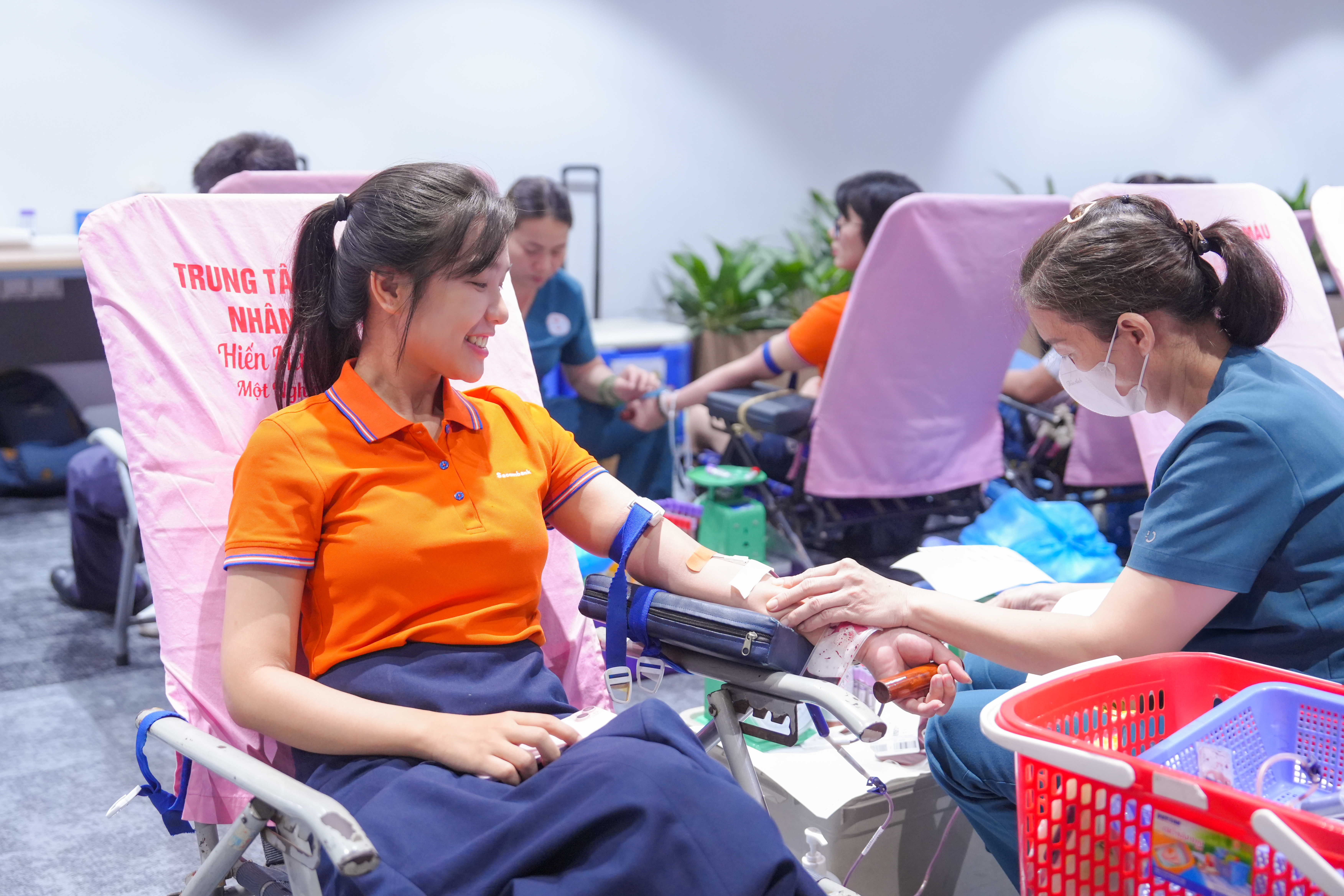 “Kết nối trái tim” và hành trình 14 năm SACOMBANK trao giọt hồng sẻ chia sự sống