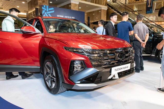Loạt xe mới dự kiến ra mắt tháng 9: Chủ yếu là xe điện, xe hybrid, từ mẫu giá chỉ ngang 2 chiếc Honda SH đến "ông hoàng địa hình" tiền tỷ Loạt xe mới dự kiến ra mắt tháng 9: Chủ yếu là xe điện, xe hybrid, từ mẫu giá chỉ ngang 2 chiếc Honda SH đến "ông hoàng địa hình" tiền tỷ