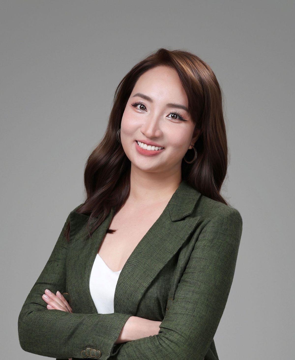 Bà Hoàng Nguyệt Minh Bà Hoàng Nguyệt Minh