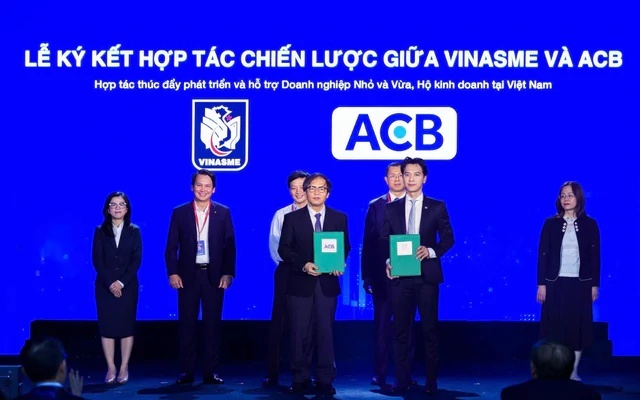 Ngay sau chỉ đạo của Thủ tướng, ACB bắt tay VINASME hỗ trợ doanh nghiệp khơi thông nguồn lực