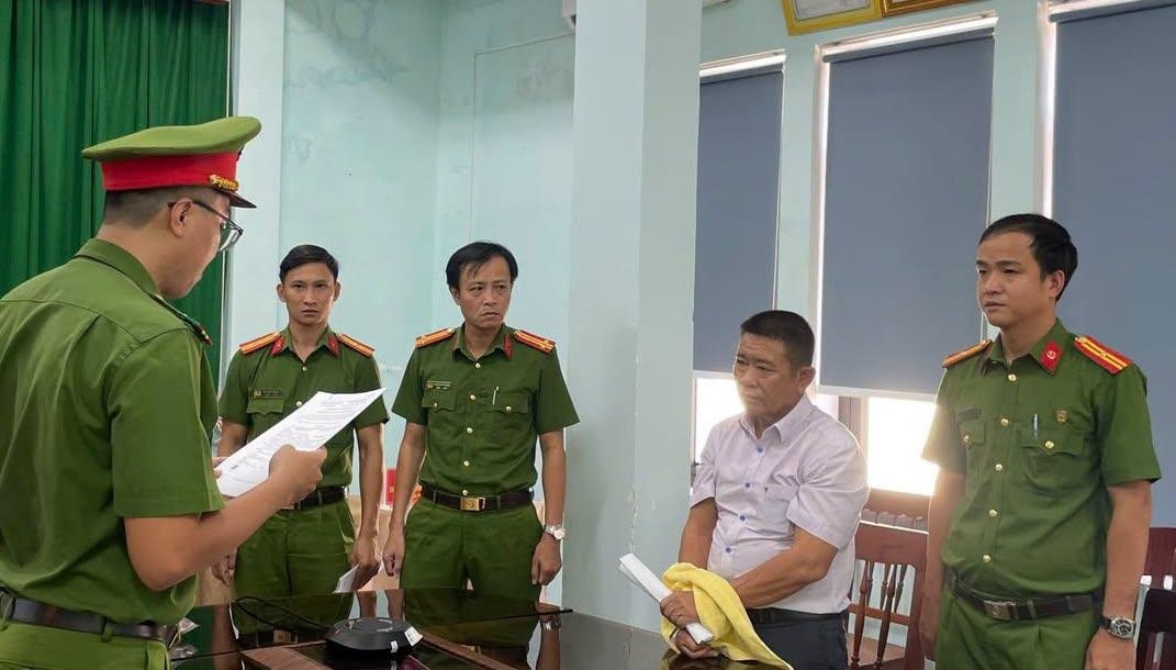 Lập hồ sơ khống khi vay vốn, một giám đốc doanh nghiệp bị bắt