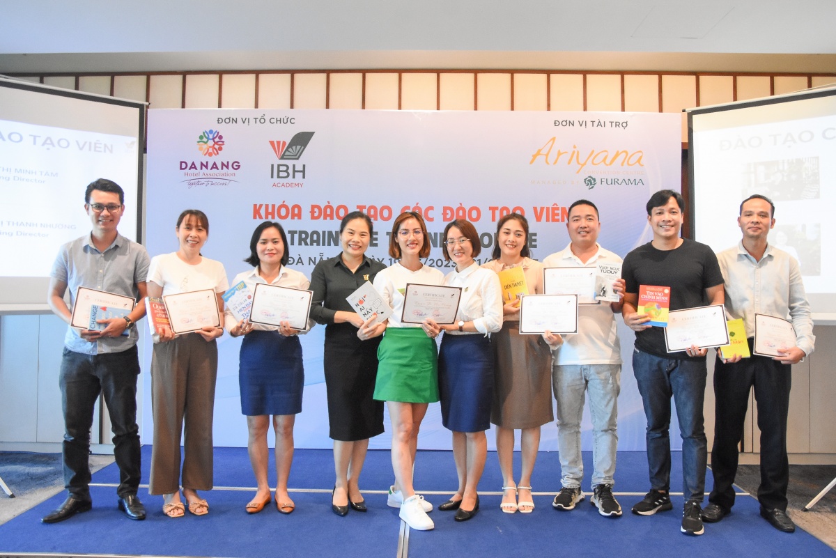 Nhân lực du lịch - điểm nghẽn lớn của năng lực cạnh tranh điểm đến Nhân lực du lịch - điểm nghẽn lớn của năng lực cạnh tranh điểm đến