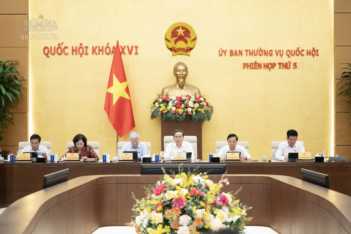 Sửa 4 luật lĩnh vực công thương để gỡ rào cản kinh doanh, mở đường cho mô hình kinh tế mới Sửa 4 luật lĩnh vực công thương để gỡ rào cản kinh doanh, mở đường cho mô hình kinh tế mới