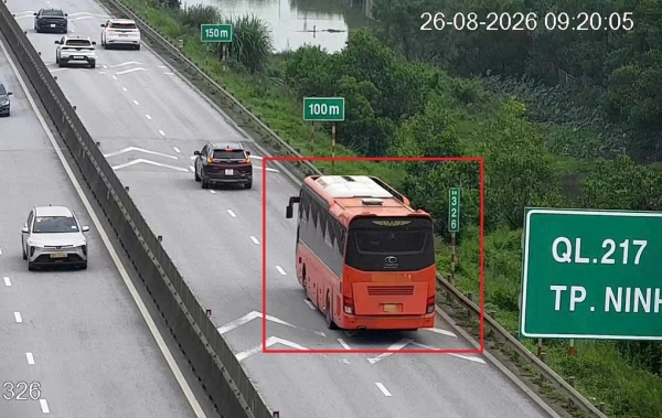 Rà soát, đánh giá kỹ quy định về khoảng cách an toàn trên cao tốc, bảo đảm an toàn giao thông