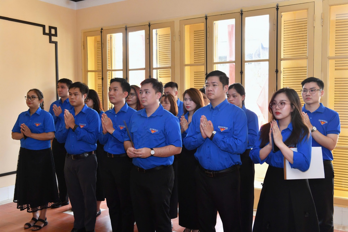 Về “địa chỉ đỏ” 48 Hàng Ngang: Tuổi trẻ Ngân hàng Trung ương tiếp nối khát vọng dựng xây đất nước Về “địa chỉ đỏ” 48 Hàng Ngang: Tuổi trẻ Ngân hàng Trung ương tiếp nối khát vọng dựng xây đất nước
