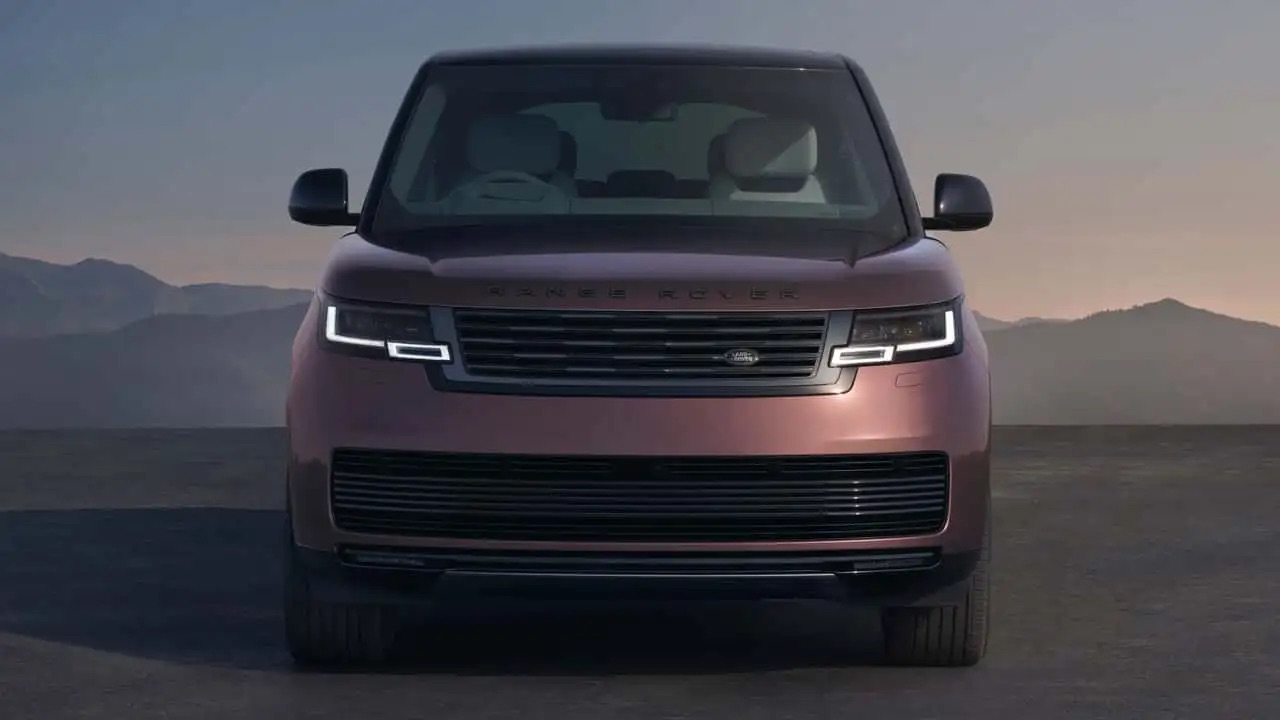 Range Rover bản điện ra mắt: Trông như xe xăng, mạnh 542hp, chạy 600km/sạc - Ảnh 6.