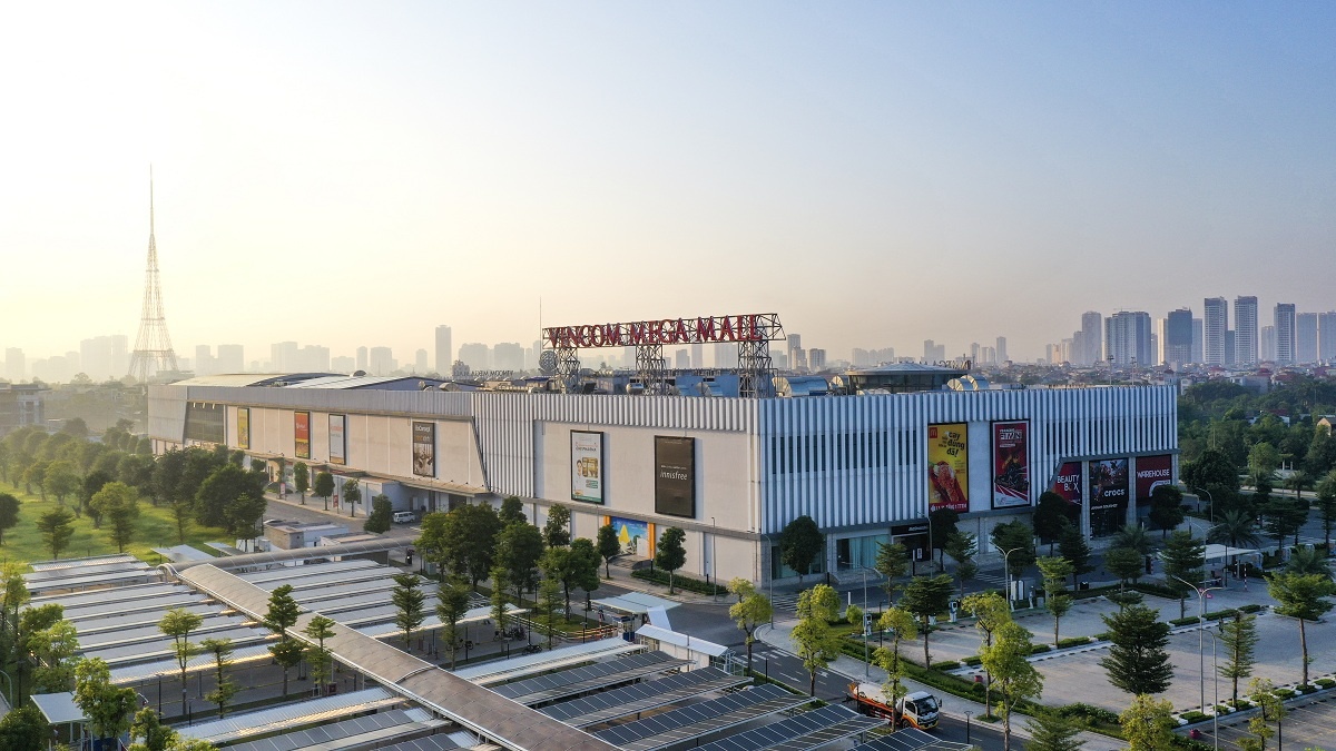 Vincom Retail đạt “cú đúp”: Ghi danh tại VNSI, góp mặt trong Top 50 Công ty đại chúng uy tín và hiệu quả 2026