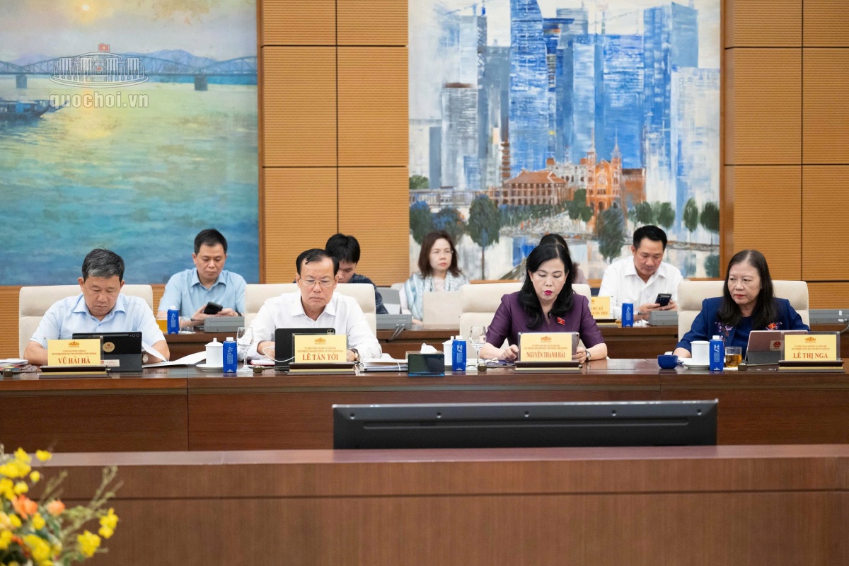 Các đại biểu tham dự phiên họp (Ảnh VPQH)) Các đại biểu tham dự phiên họp (Ảnh VPQH))