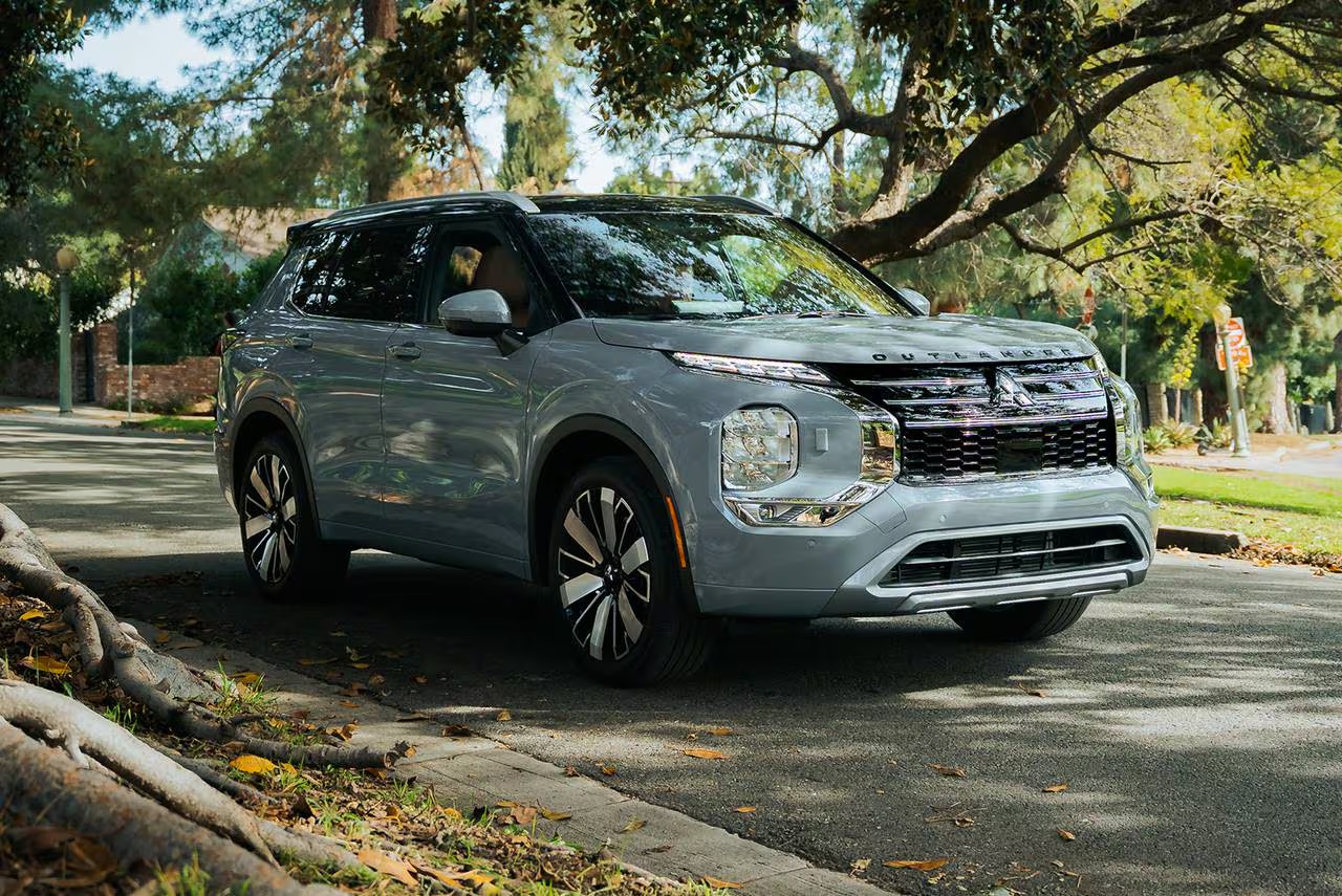 Mitsubishi Outlander đời mới chốt về Việt Nam năm nay: Động cơ hybrid, dễ định vị trên Destinator, cạnh tranh CR-V, Forester - Ảnh 3.