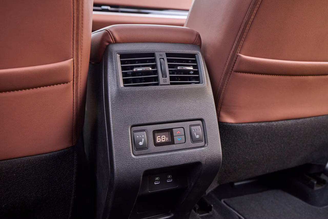 Mitsubishi Outlander đời mới chốt về Việt Nam năm nay: Động cơ hybrid, dễ định vị trên Destinator, cạnh tranh CR-V, Forester - Ảnh 7.