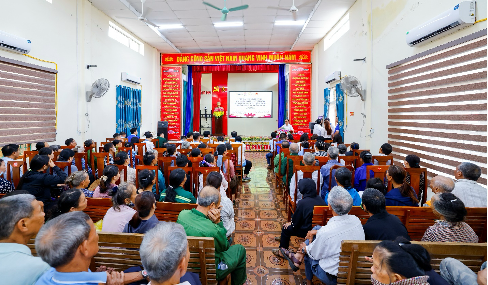 VAMC và MBAMC chung tay vì cộng đồng, lan toả nghĩa tình tại Đức Thịnh VAMC và MBAMC chung tay vì cộng đồng, lan toả nghĩa tình tại Đức Thịnh
