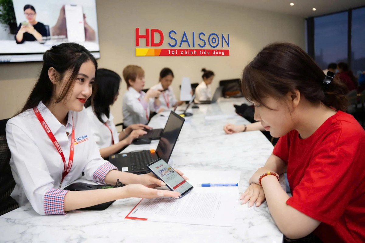 HD SAISON công bố thông tin được chấp thuận nguyên tắc chuyển đổi hình thức pháp lý