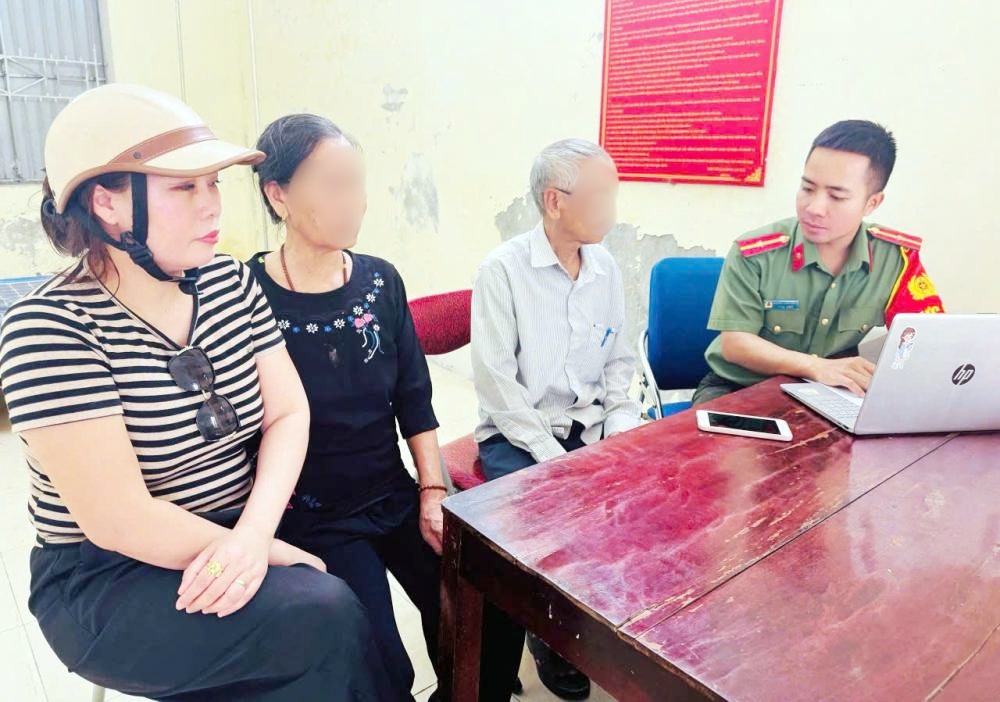 Giả danh công an để lừa đảo chuyển tiền