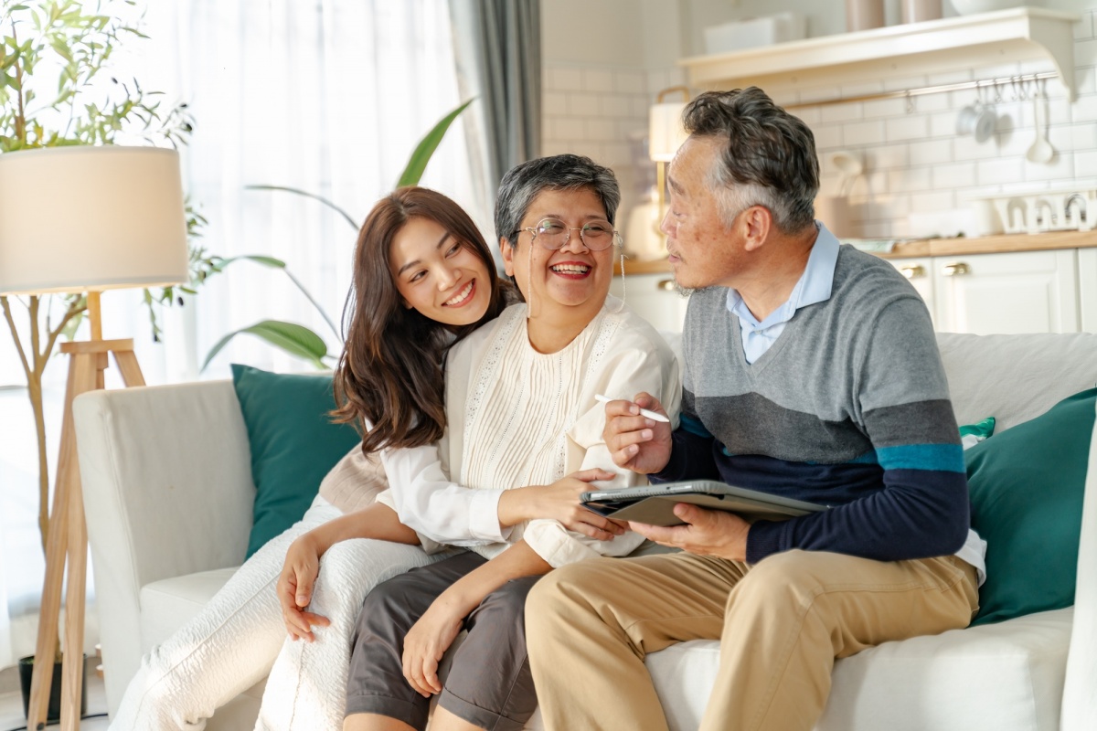 Tuổi thọ tăng, người Việt chuẩn bị sớm hơn cho một tuổi già độc lập Tuổi thọ tăng, người Việt chuẩn bị sớm hơn cho một tuổi già độc lập
