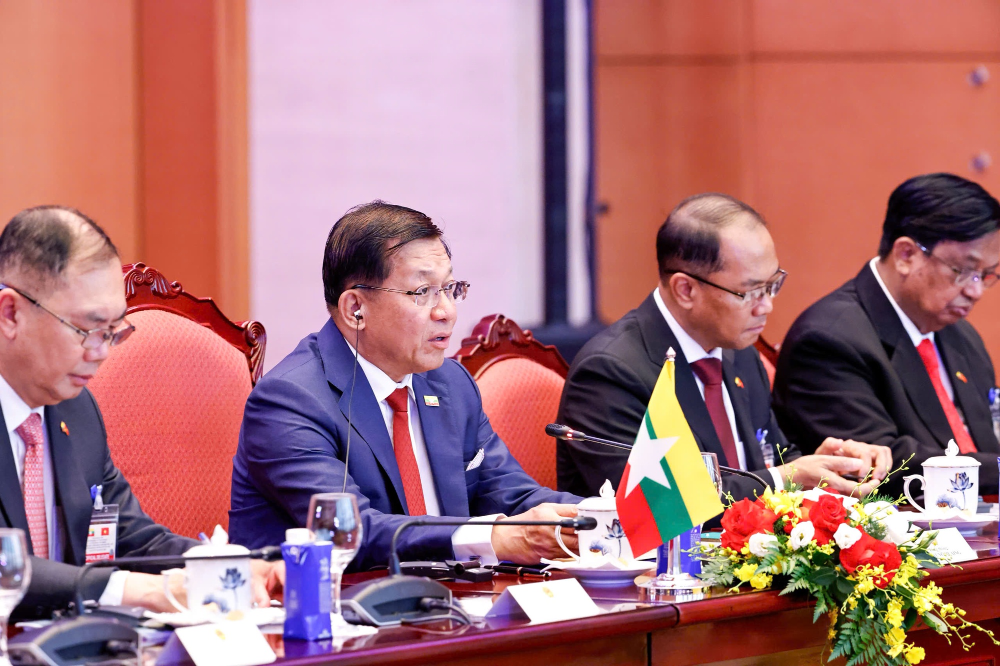 Tổng Bí thư, Chủ tịch nước Tô Lâm hội đàm với Tổng thống Myanmar Min Aung Hlaing- Ảnh 3.