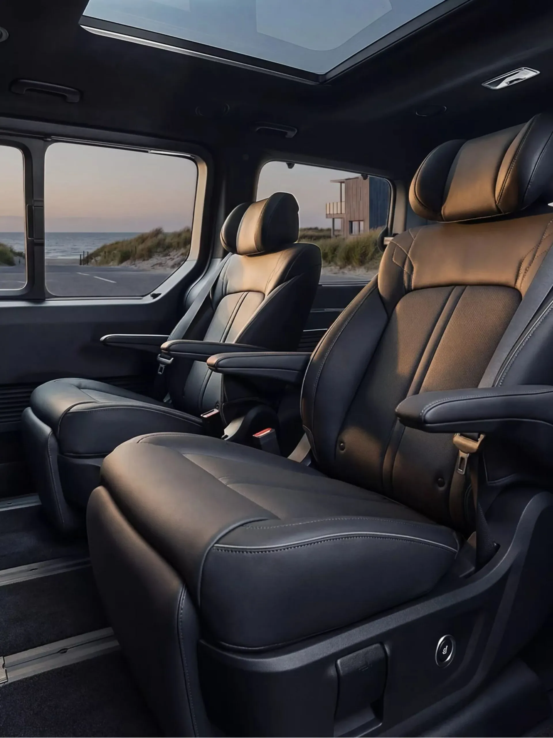 Hyundai Staria thuần điện ra mắt: Dài hơn 5,2 m, trang bị 9 chỗ ngồi, sạc đầy đi gần 450 km - Ảnh 4.