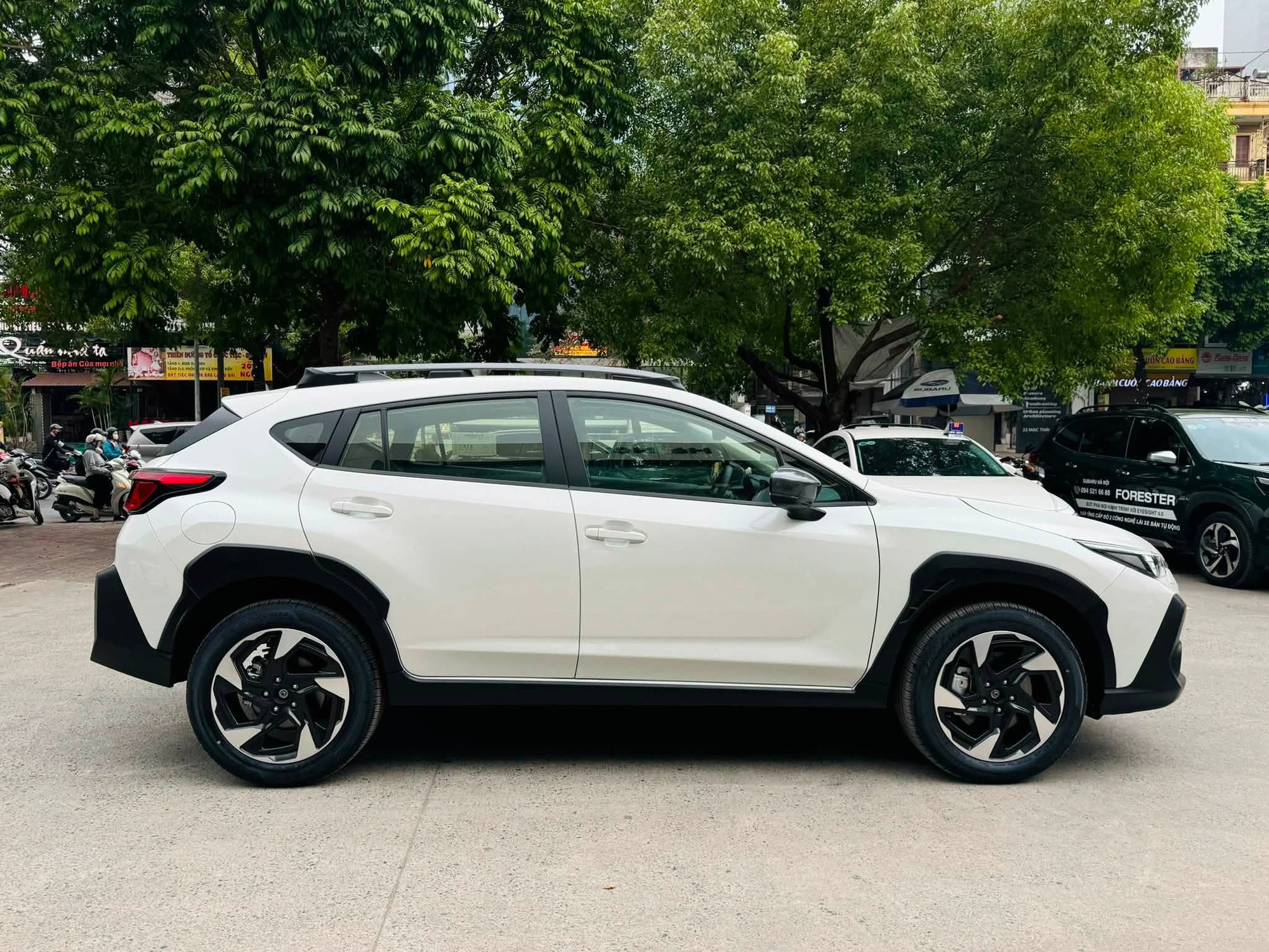 Giá Subaru Crosstrek chạm ‘đáy’: Giảm cao nhất 329 triệu đồng, bản tiêu chuẩn rẻ ngang Corolla Cross - Ảnh 9.