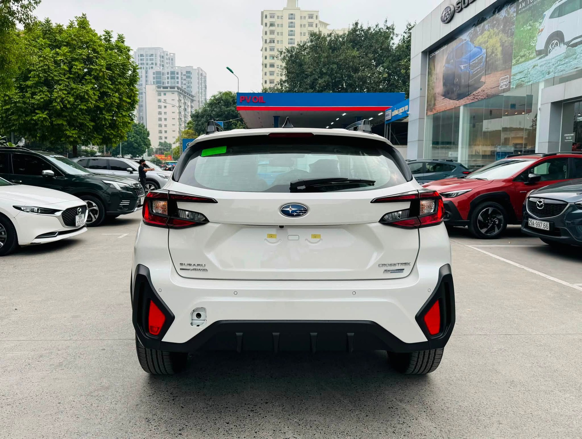 Giá Subaru Crosstrek chạm ‘đáy’: Giảm cao nhất 329 triệu đồng, bản tiêu chuẩn rẻ ngang Corolla Cross - Ảnh 10.