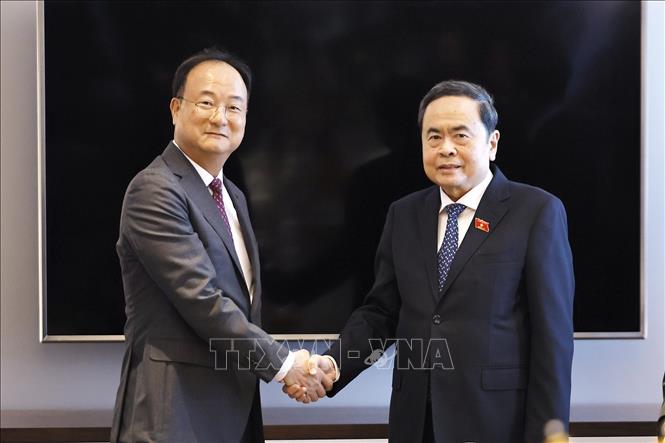 Chủ tịch Quốc hội Trần Thanh Mẫn tiếp lãnh đạo một số tập đoàn lớn của Hàn Quốc Chủ tịch Quốc hội Trần Thanh Mẫn tiếp lãnh đạo một số tập đoàn lớn của Hàn Quốc- Ảnh 5.