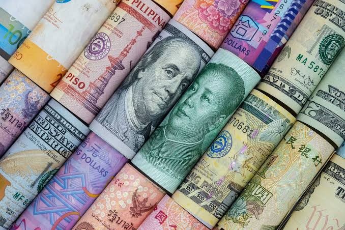 Giao dịch ngoại tệ với NHNN: Nhiều quy định được điều chỉnh phù hợp với thực tế Giao dịch ngoại tệ với NHNN: Nhiều quy định được điều chỉnh phù hợp với thực tế