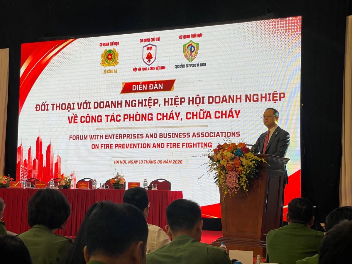 Ông Nguyễn Đỗ Tùng Cương phát biểu tại diễn đàn Ông Nguyễn Đỗ Tùng Cương phát biểu tại diễn đàn
