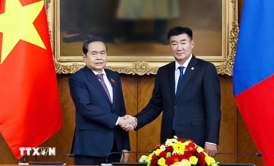 Chủ tịch Quốc hội Trần Thanh Mẫn hội đàm với Chủ tịch Quốc hội Mông Cổ