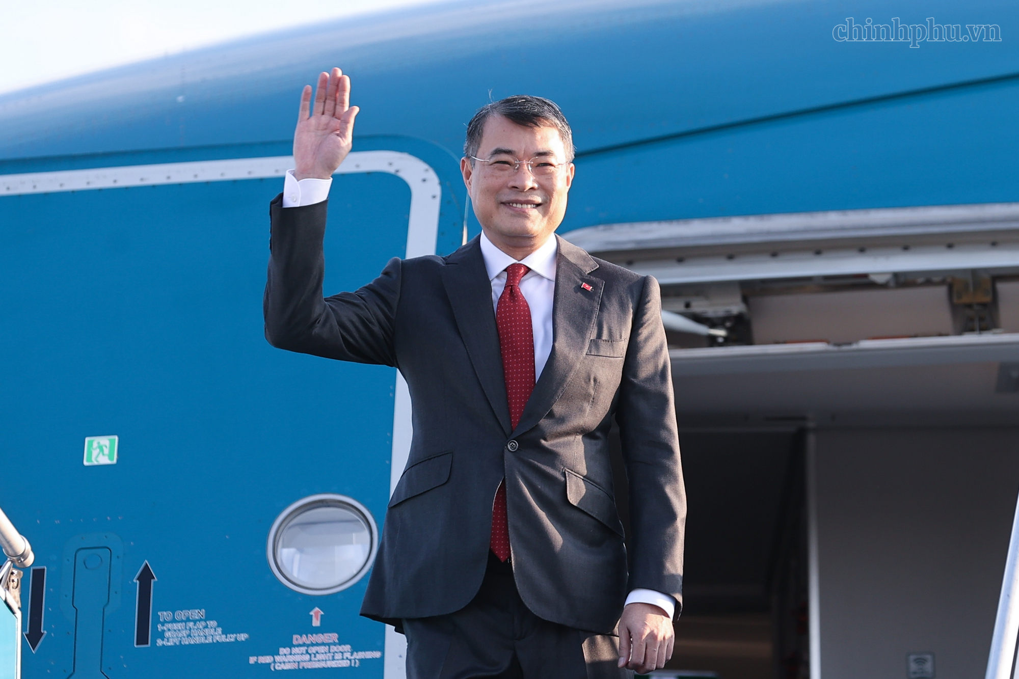 Thủ tướng Lê Minh Hưng lên đường dự Hội nghị thượng đỉnh BRICS và làm việc song phương tại Ấn Độ