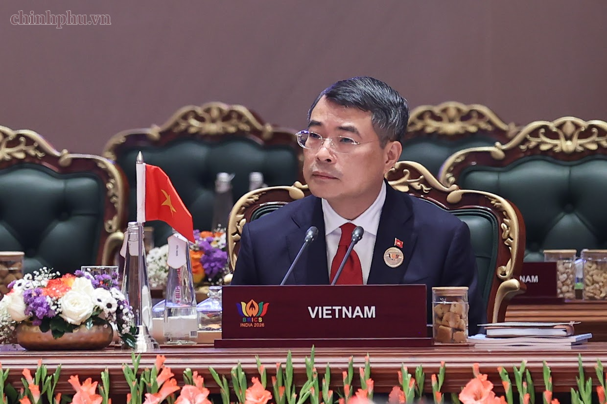 Thủ tướng Lê Minh Hưng đề xuất ba định hướng lớn tại Hội nghị thượng đỉnh BRICS Thủ tướng Lê Minh Hưng đề xuất ba định hướng lớn tại Hội nghị thượng đỉnh BRICS- Ảnh 3.