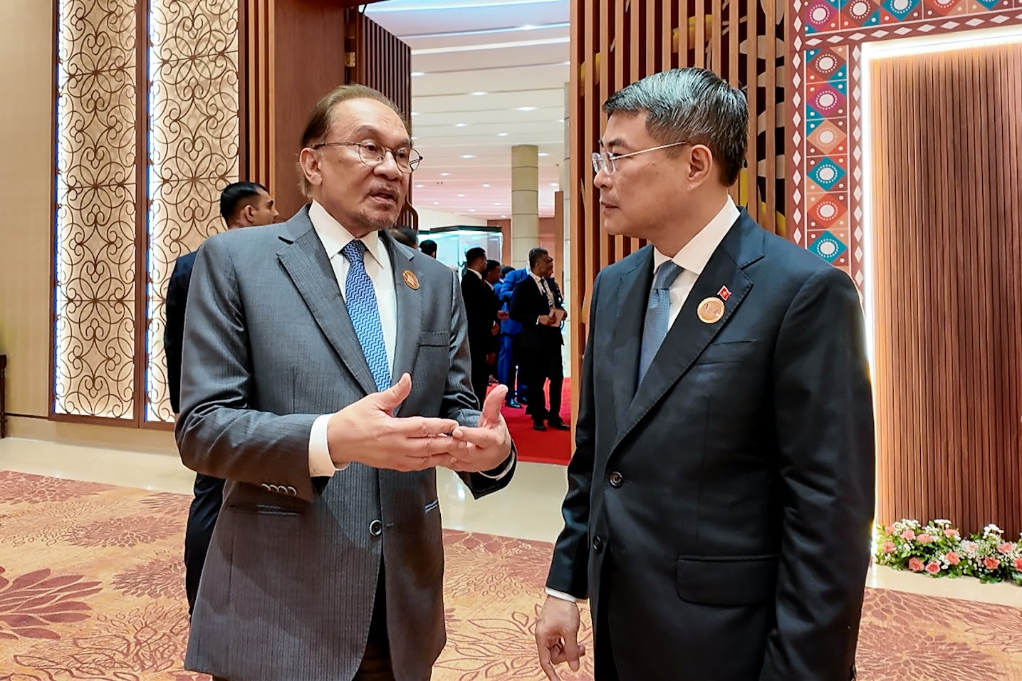 Thủ tướng Lê Minh Hưng gặp lãnh đạo các nước, tổ chức quốc tế Thủ tướng Lê Minh Hưng gặp lãnh đạo các nước, tổ chức quốc tế- Ảnh 2.