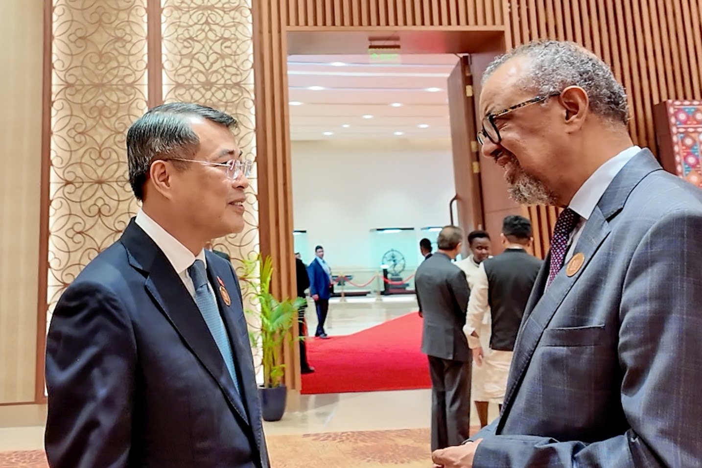Thủ tướng Lê Minh Hưng gặp lãnh đạo các nước, tổ chức quốc tế Thủ tướng Lê Minh Hưng gặp lãnh đạo các nước, tổ chức quốc tế- Ảnh 4.