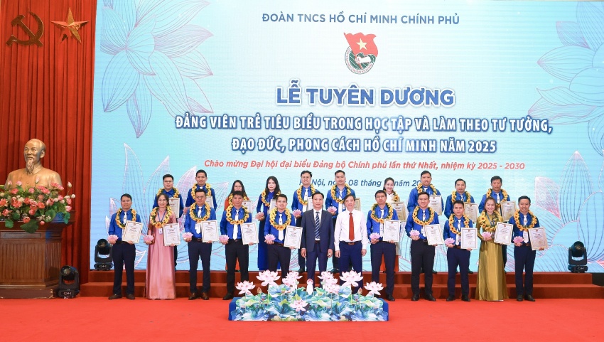 Các đảng viên trẻ BIDV tham dự Lễ tuyên dương “Đảng viên trẻ tiêu biểu trong học tập và làm theo tư tưởng, đạo đức, phong cách Hồ Chí Minh năm 2025” của Đoàn Thanh niên Chính phủ (Nguồn ảnh: BIDV)