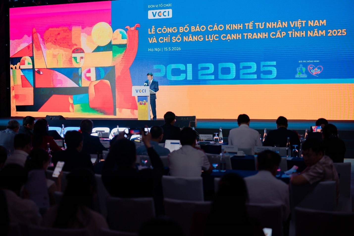 1/ VCCI công bố Báo cáo Kinh tế tư nhân Việt Nam và Chỉ số Năng lực cạnh tranh cấp tỉnh (PCI) năm 2025