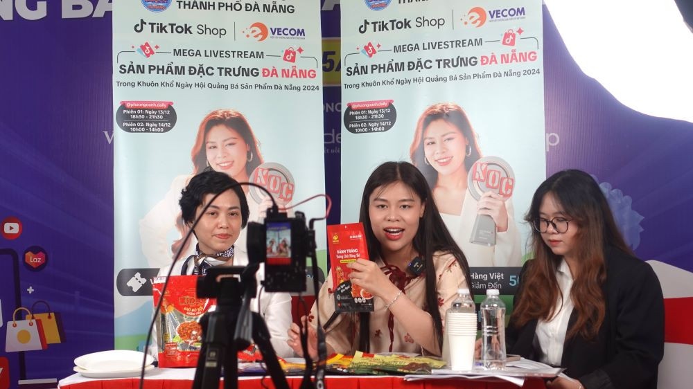 Thương mại điện tử xuyên biên giới: Chuẩn hóa giá trị thành lợi thế cạnh tranh