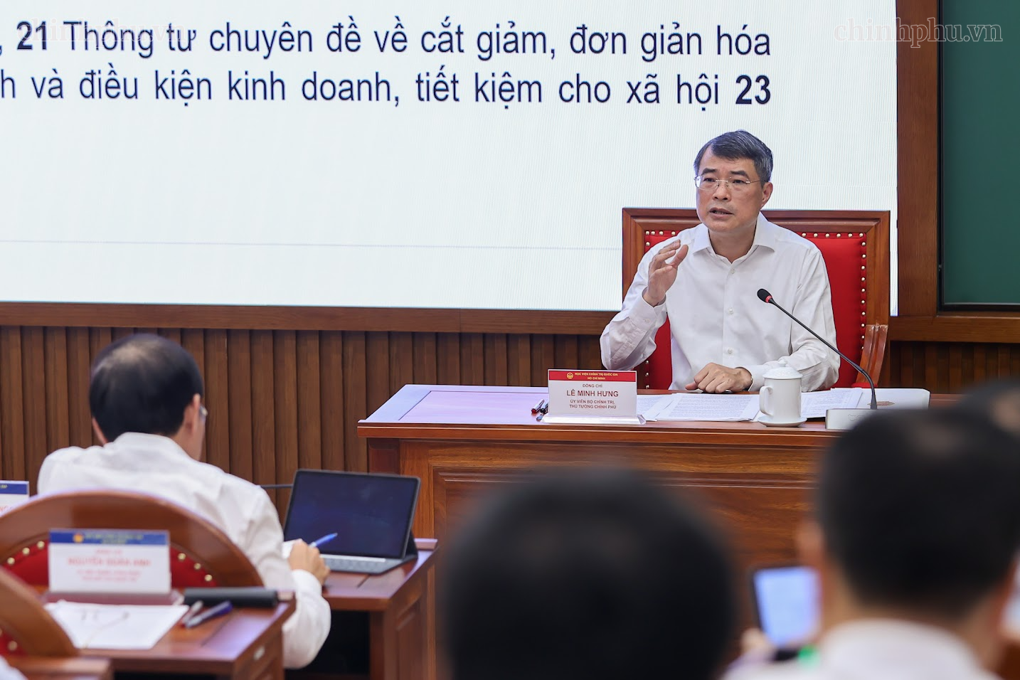 Thủ tướng: Nâng cao đồng bộ 7 yếu tố năng lực điều hành của Chính phủ- Ảnh 3.