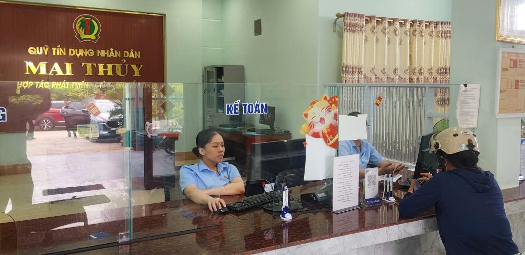 Trên địa bàn NHNN Chi nhánh Khu vực 8 quản lý hiện có 126 QTDND tại ba tỉnh Nghệ An, Hà Tĩnh và Quảng Trị, đứng thứ ba cả nước về số lượng QTDND. Trên địa bàn NHNN Chi nhánh Khu vực 8 quản lý hiện có 126 QTDND tại ba tỉnh Nghệ An, Hà Tĩnh và Quảng Trị, đứng thứ ba cả nước về số lượng QTDND.