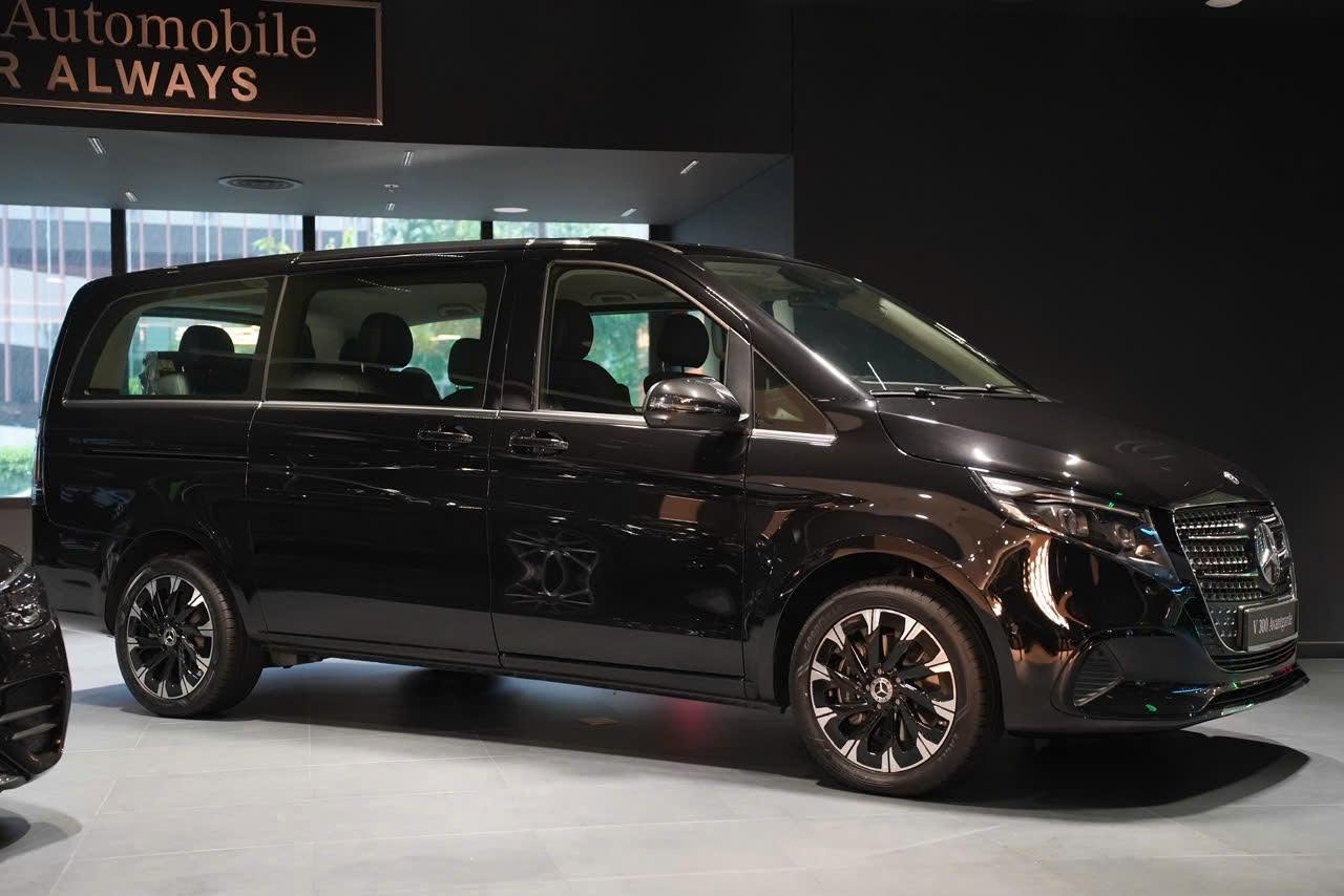 Mercedes-Benz V-Class giảm giá kỷ lục 600 triệu tại Việt Nam: Thực tế còn gần 2,8 tỷ đồng, bằng 2 chiếc Carnival hybrid - Ảnh 2.